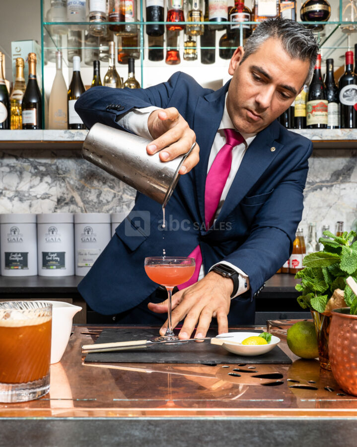 Bar