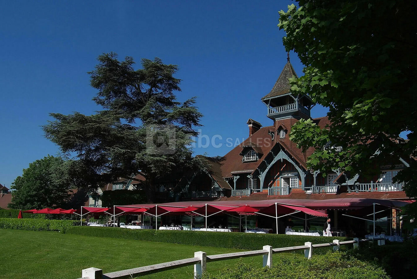 La terrasse du manoir