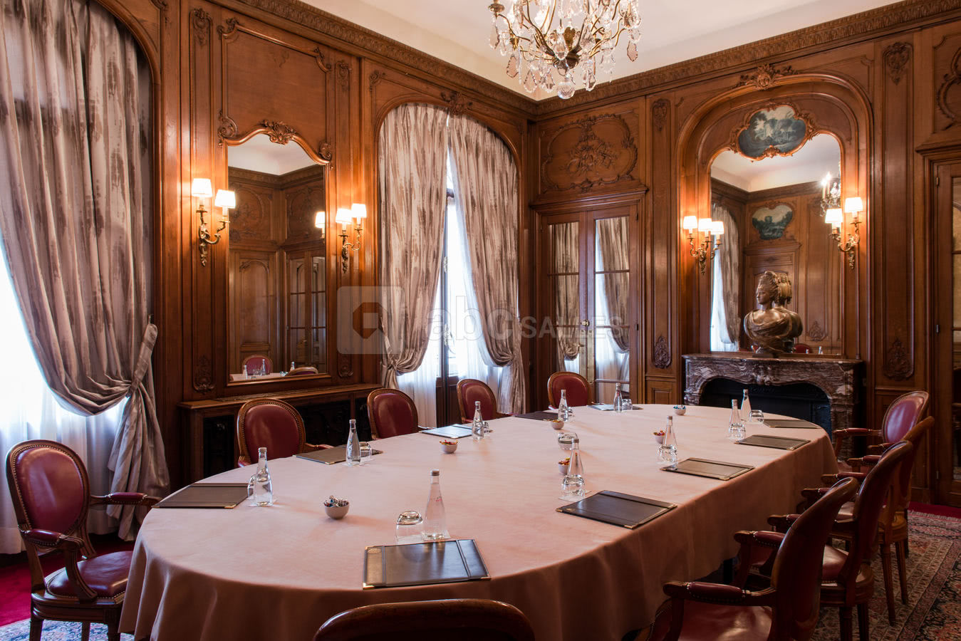 Salon Majestic