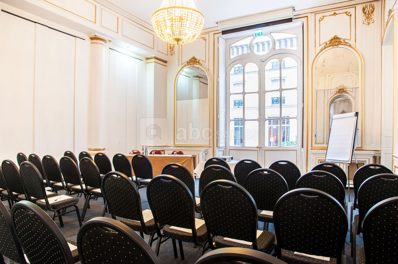 Salon Saint James
