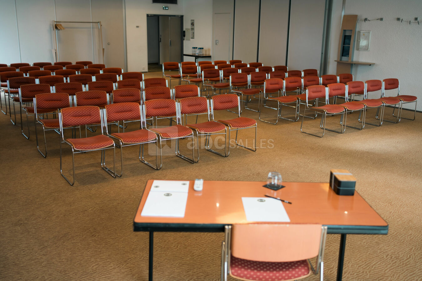 Salle 110m²
