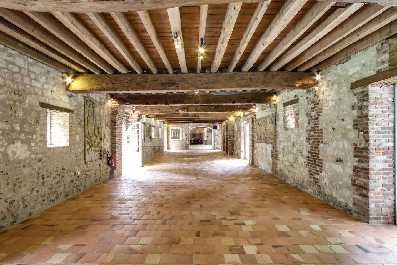 Salle de réception nue