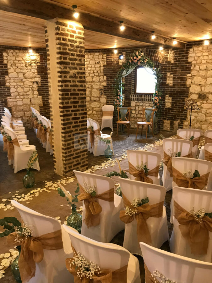 Salle cocktail/salle de cérémonie dans l'ancien pigeonnier du 17ème siècle