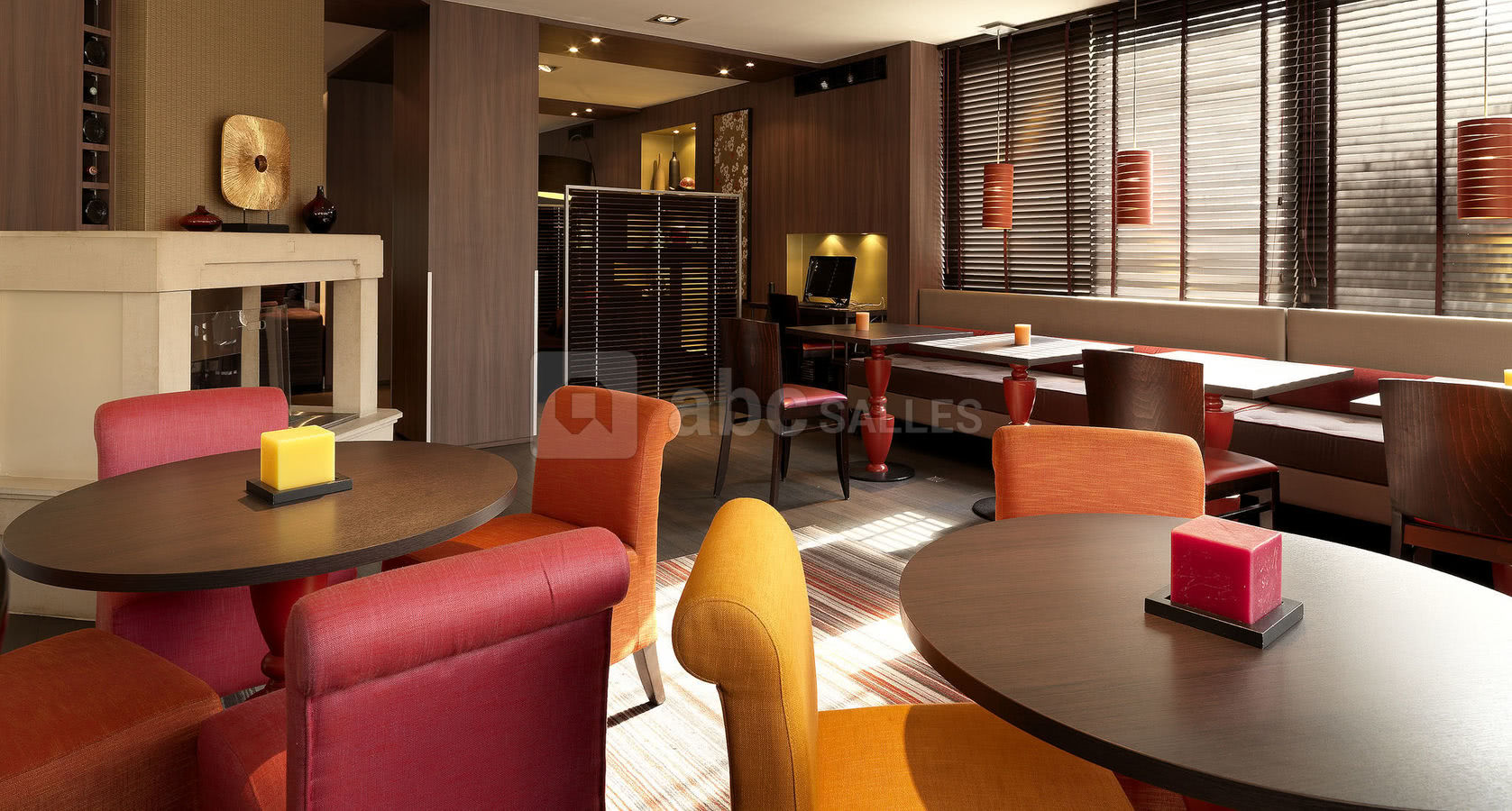 Salon Lounge-Bar