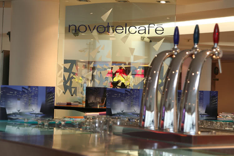 Novotel café
