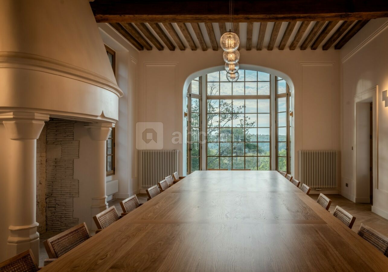 Salle de Réunion / A Manger