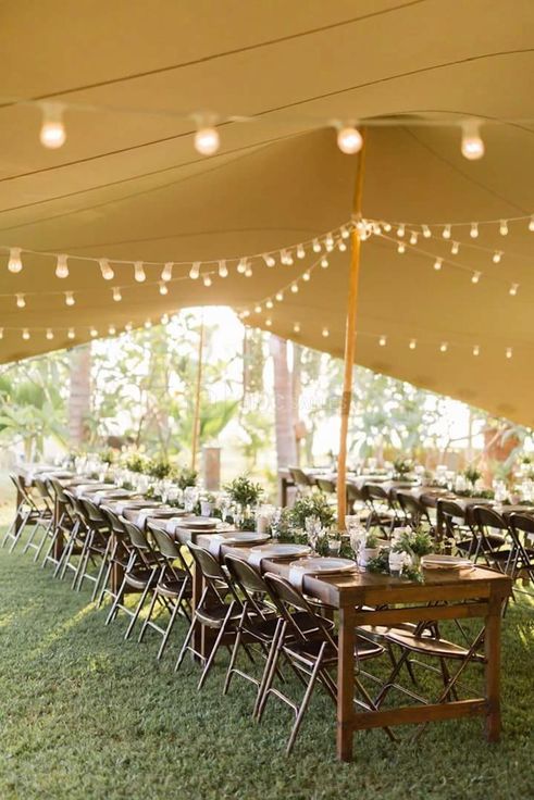 Chapiteau en bord de Saône/ Camping des Portes du Beaujolais