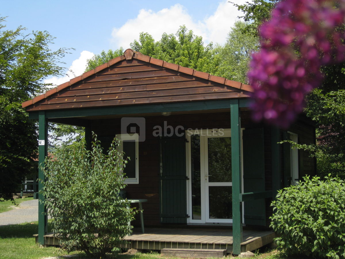 Chalet : hébergement plein air proche Villefranche sur Saône