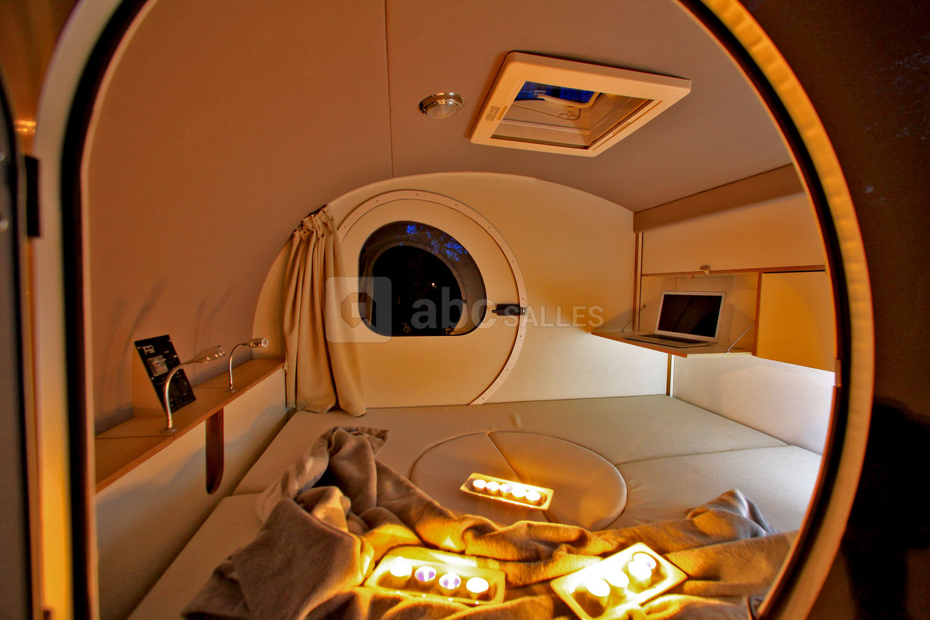 Caravane my drop/hébergement insolite proche Lyon