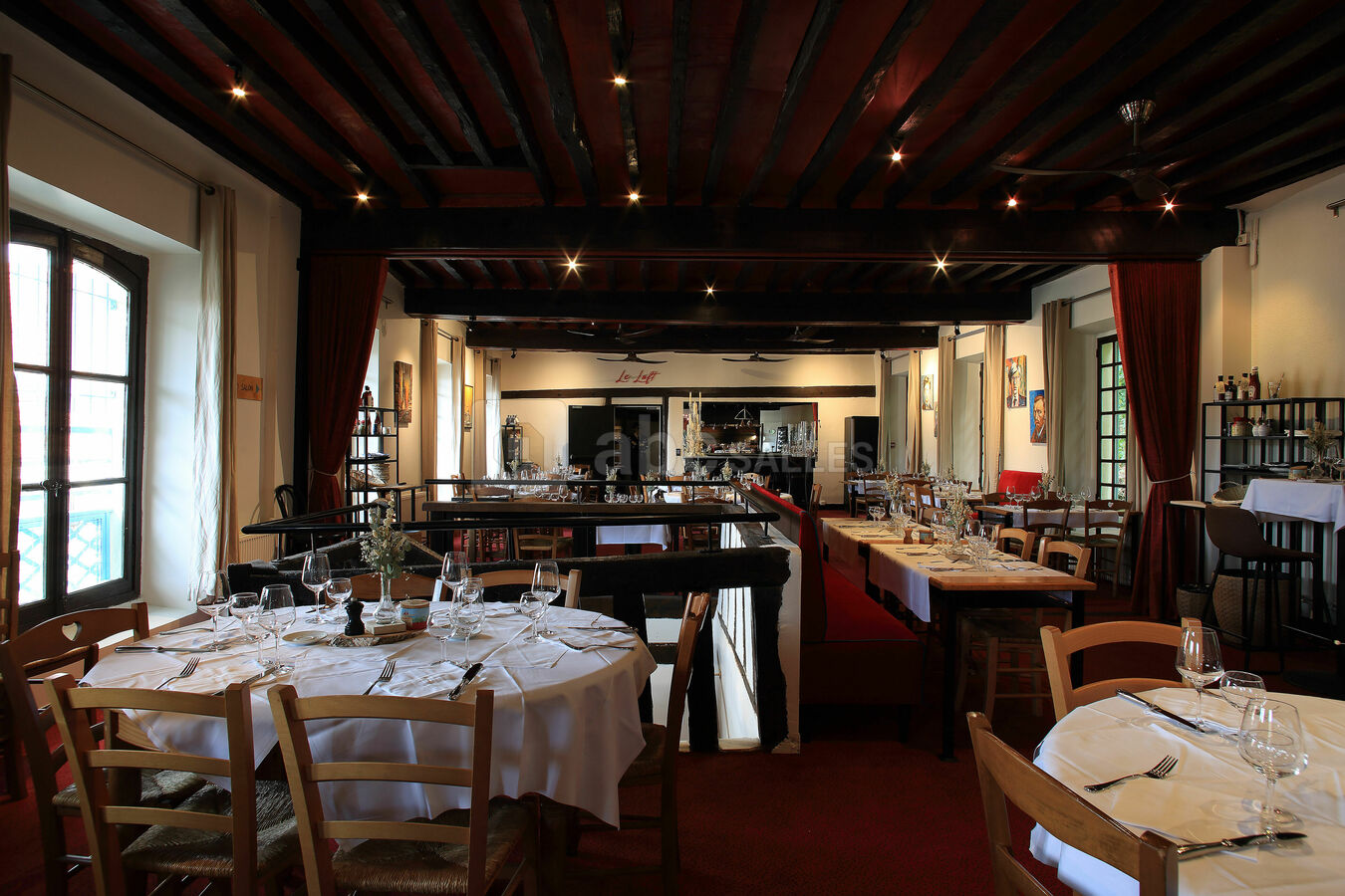 LA SALLE DU RESTAURANT 2