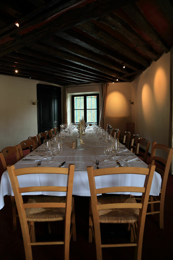 LE PETIT SALON 1