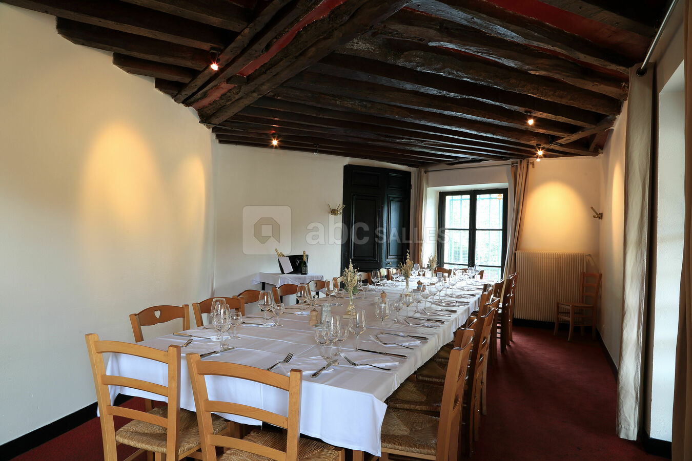 LE PETIT SALON 2
