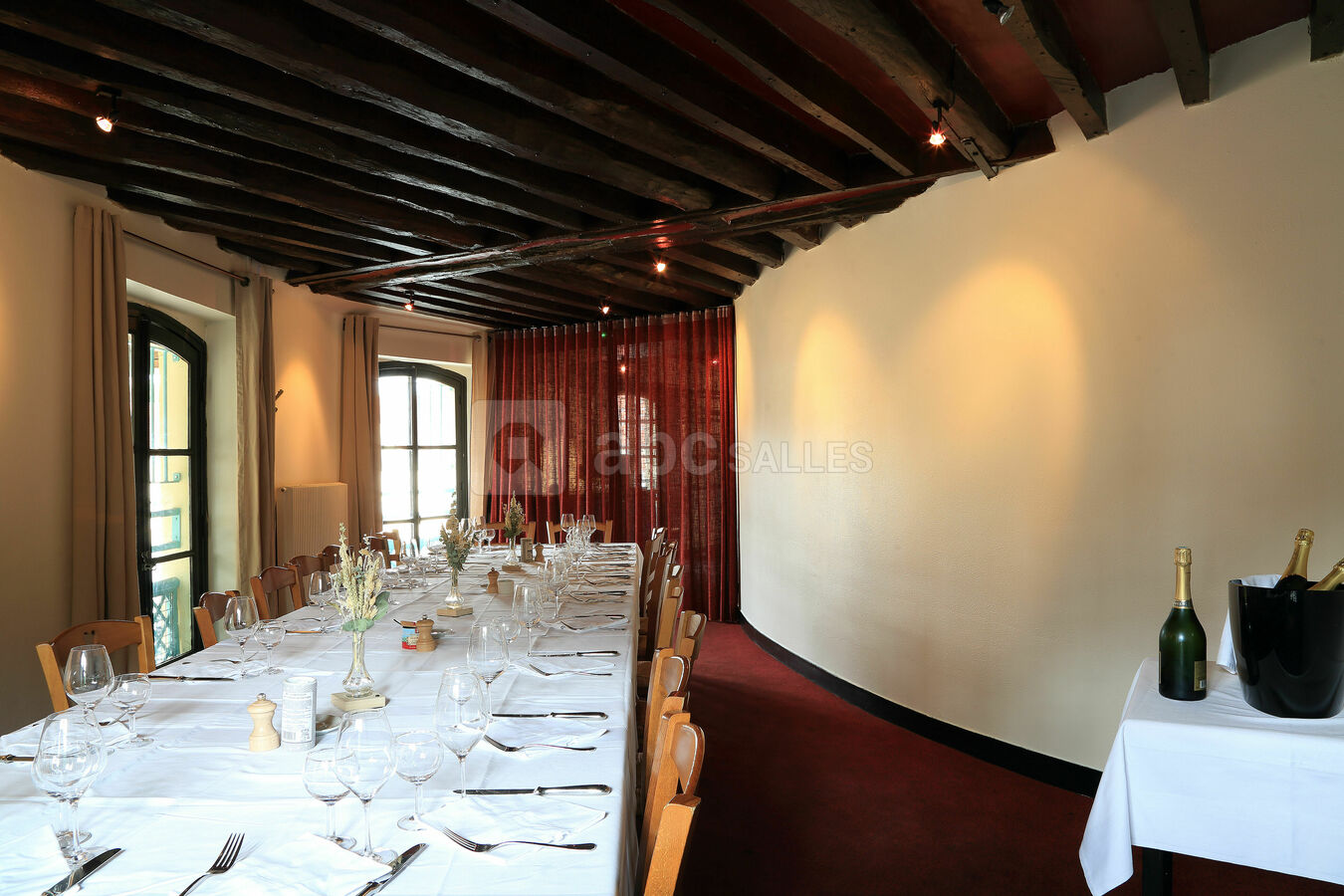 LE PETIT SALON 3