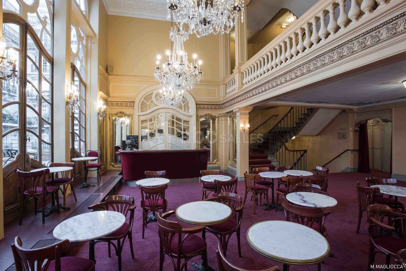 Foyer-Bar 03