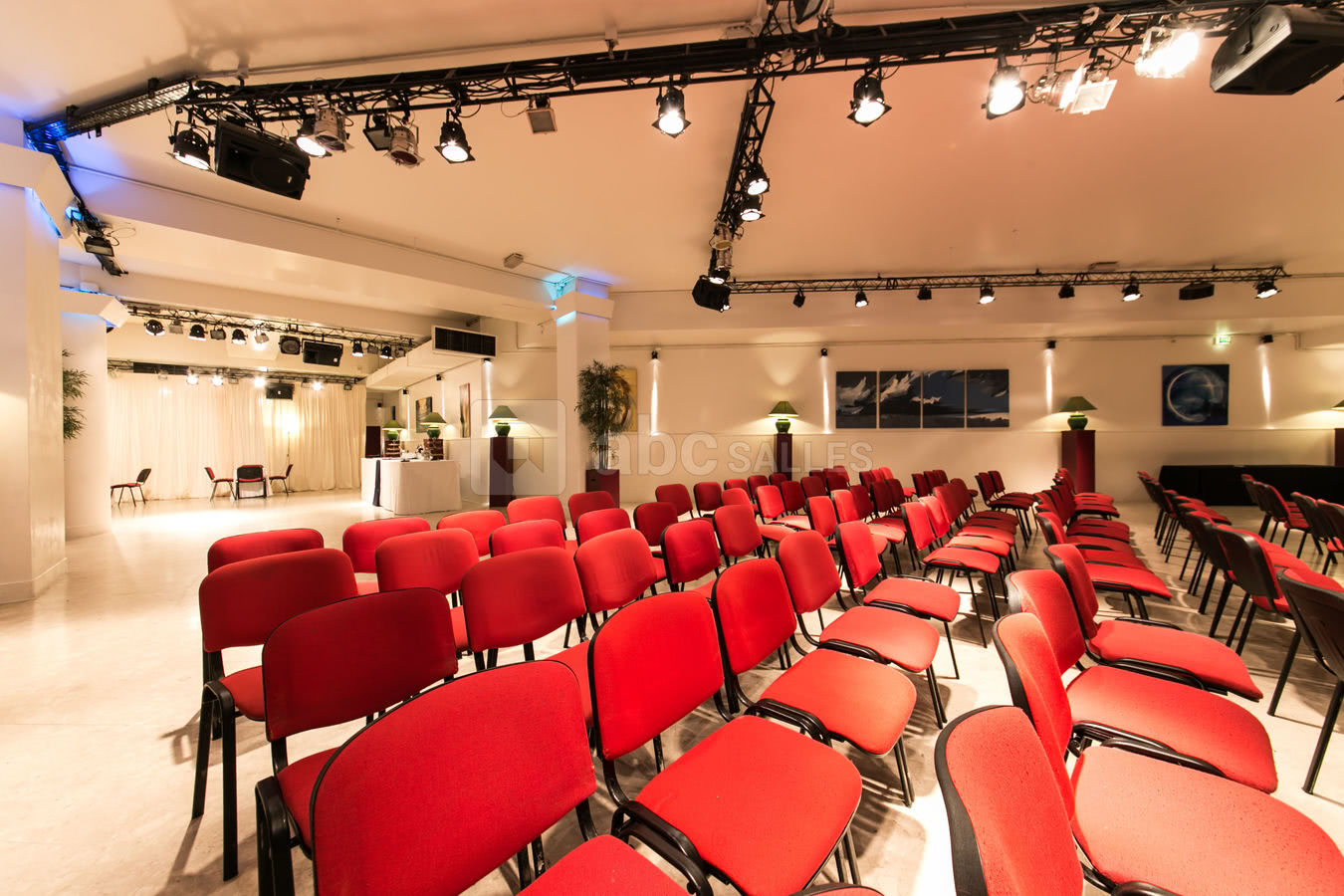 Disposition en conférence