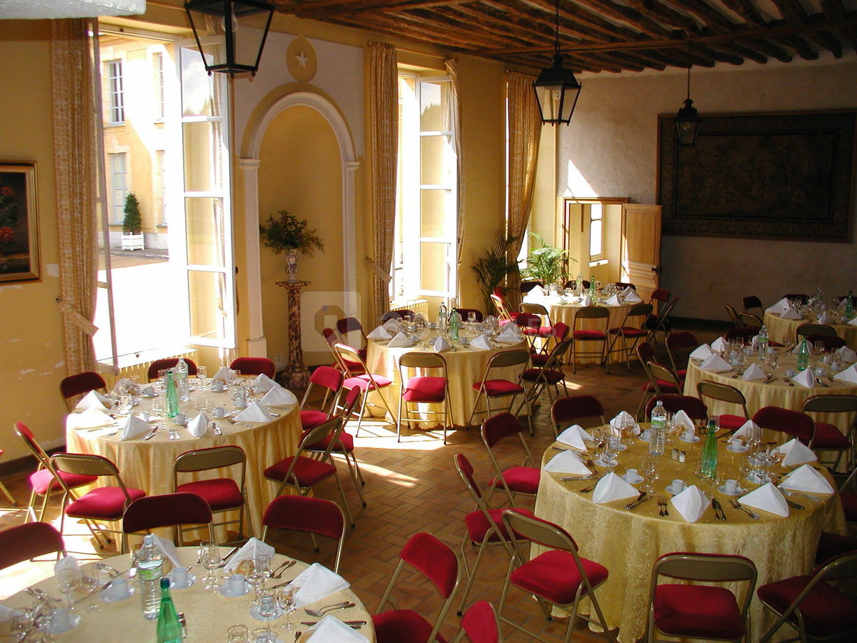 Salon de l'orangerie 100 m²