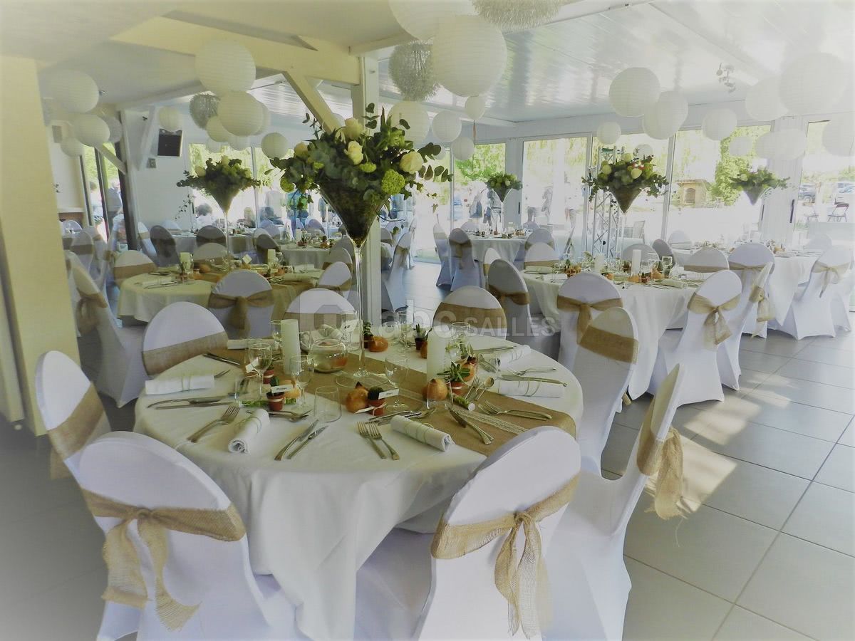 Domaine des Pierres Dorées - Salle de récéption