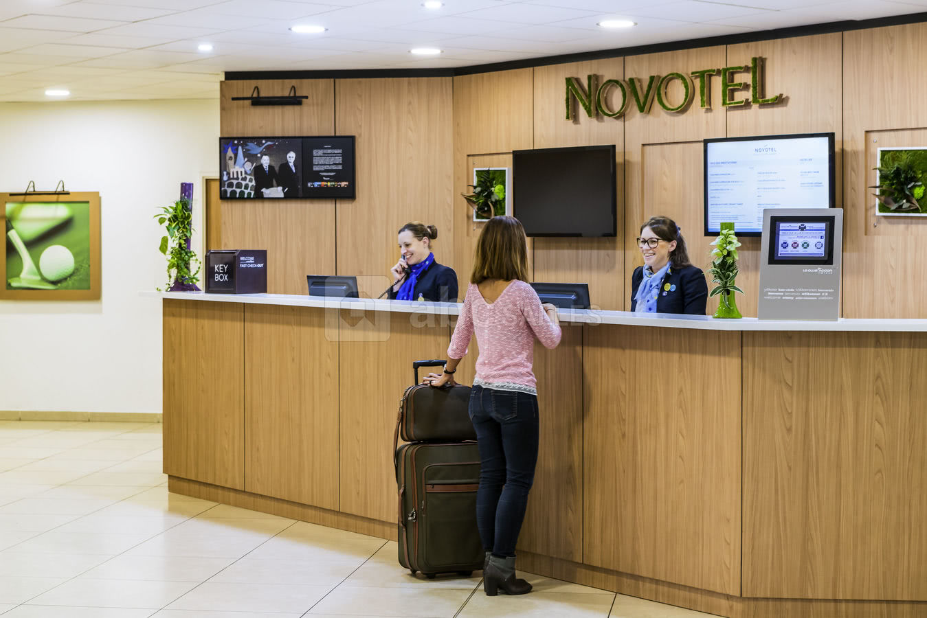 Novotel Sénart Golf de Greenparc - Réception
