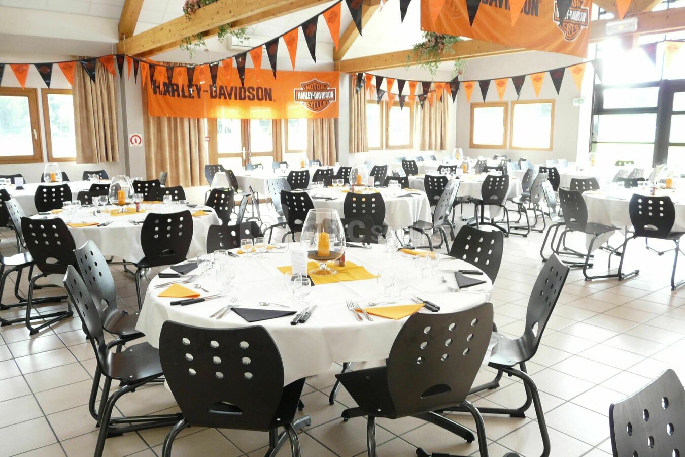 Colombier 1 / repas association Motards