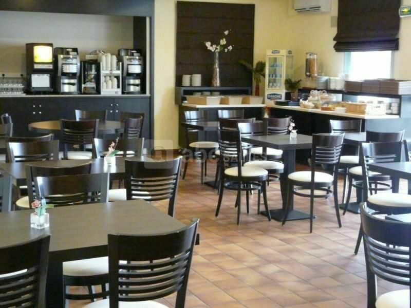 Salle petit dejeuner