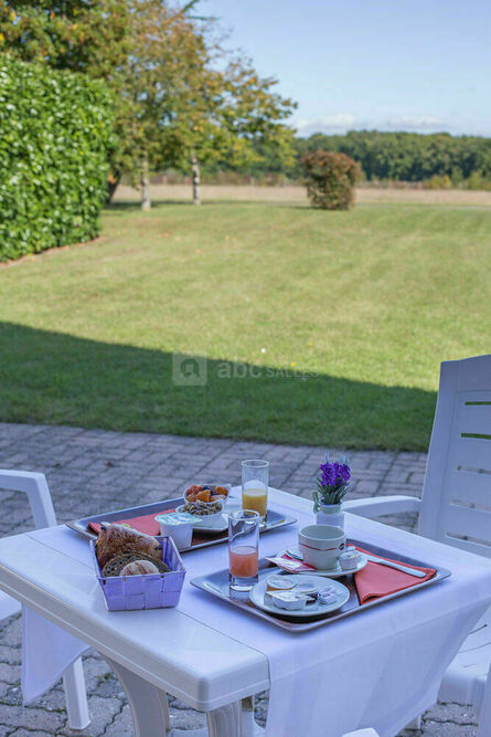 Petit déjeuner en terrasse