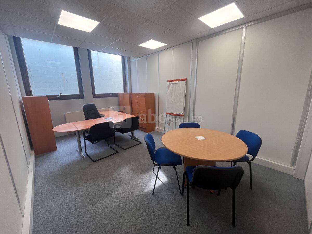 Bureau C0208