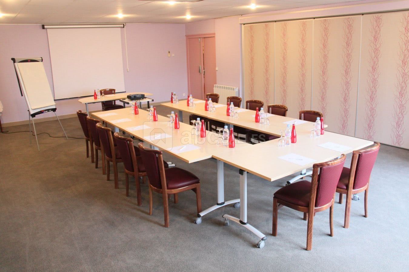 Salon de réunion rénovée