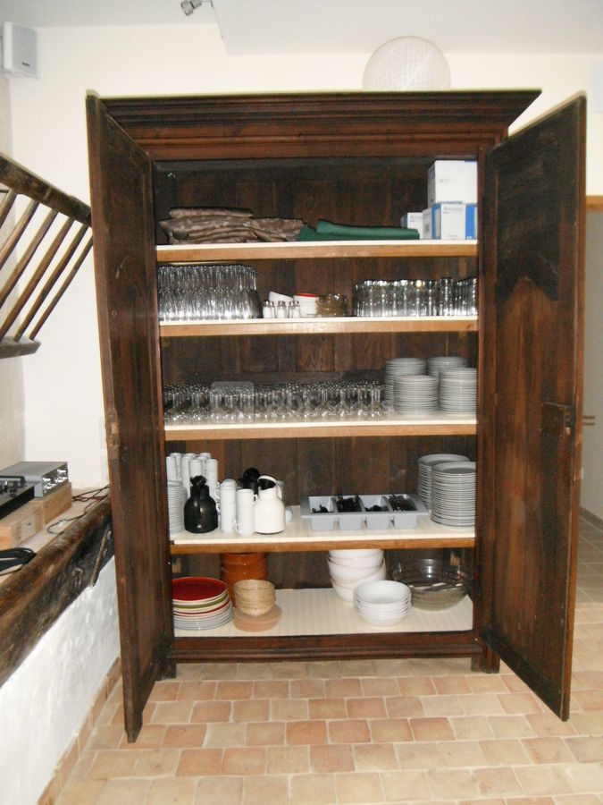 Armoire de vaisselle