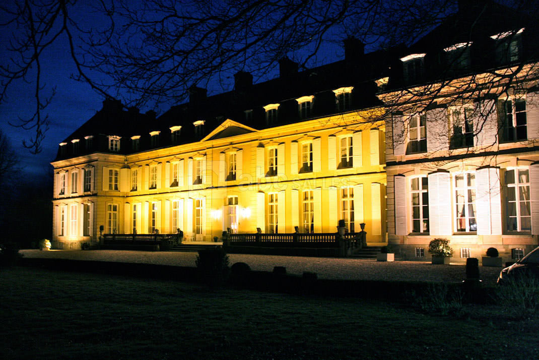 Façade de nuit