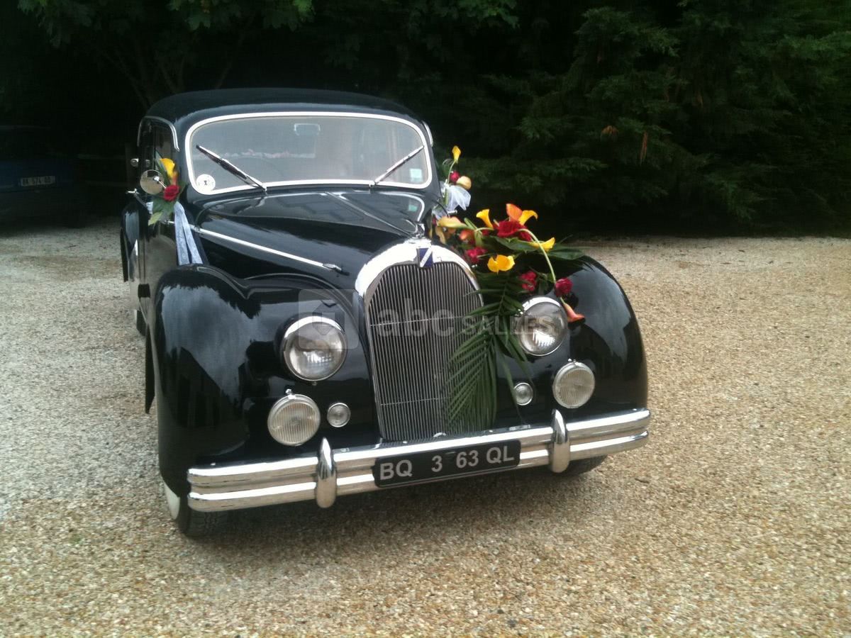 LOCATION DE VOITURES ANCIENNES