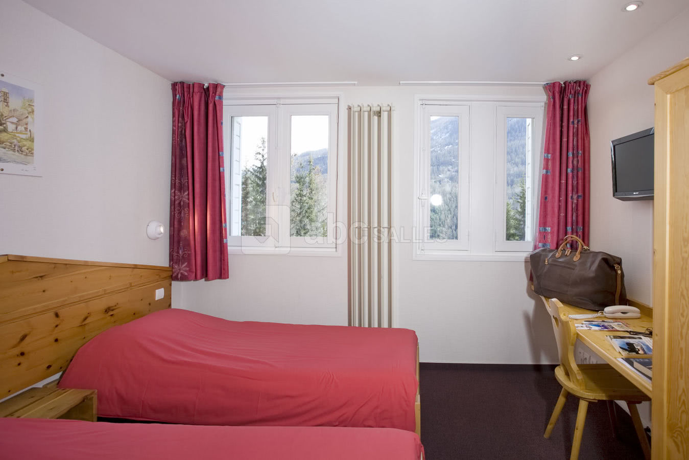 Chambre classique 4 lits (vue 2)