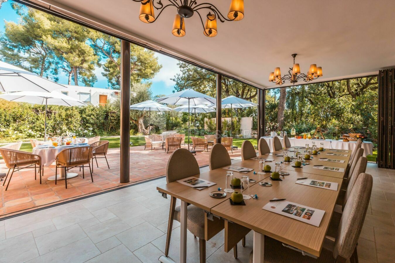 Salle de réunion de la bastide