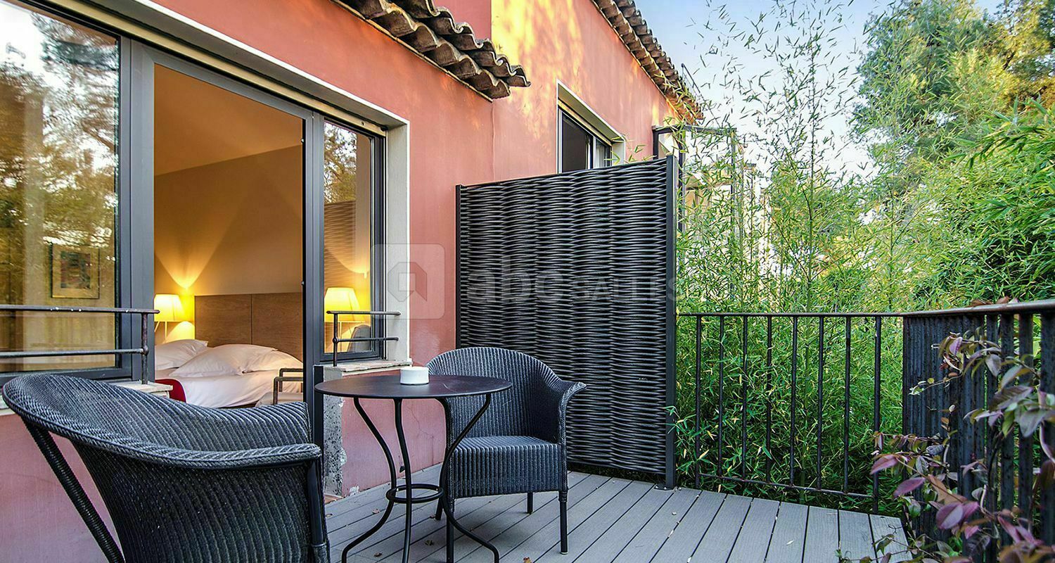 Terrasse des chambres supérieures