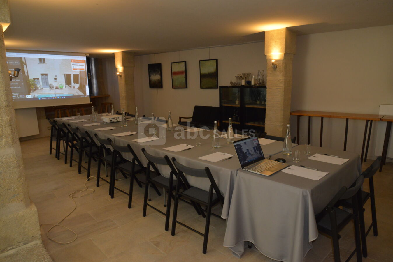 Boutique Hôtel Entraigues - Salle de l'Evêché