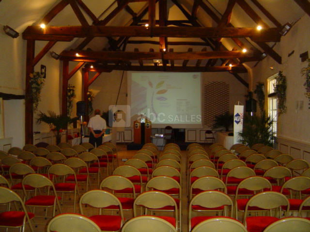 Salle conference ecran 4mx3m