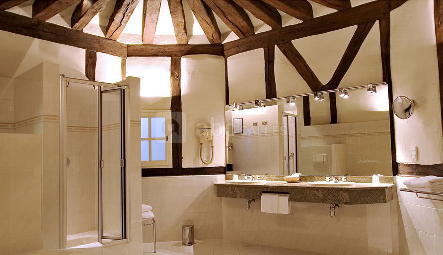 Salle de bain chambre supérieure