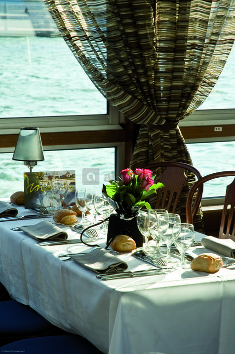 AMBIANCE BATEAU