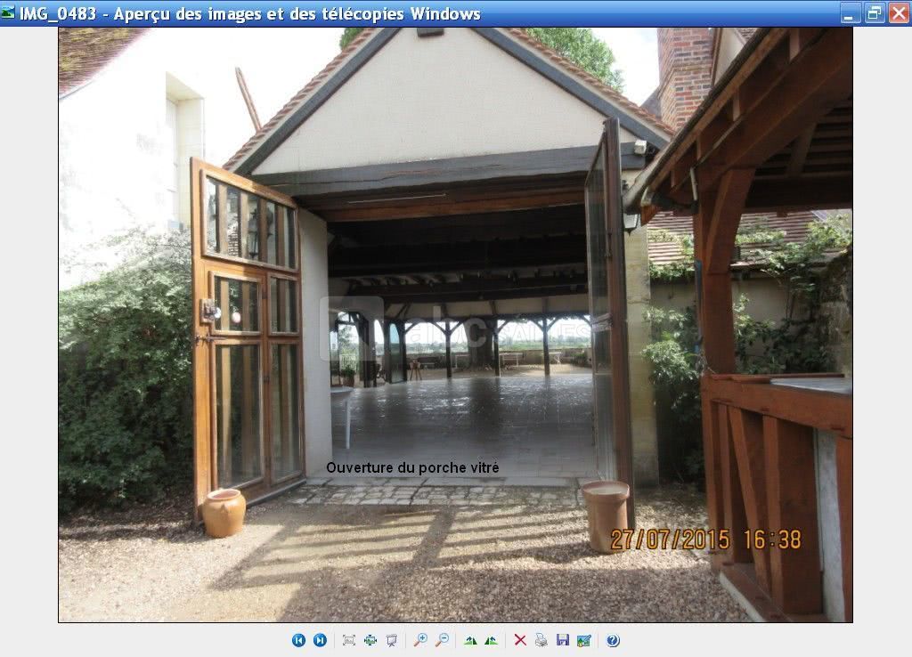 Porche entrée salle