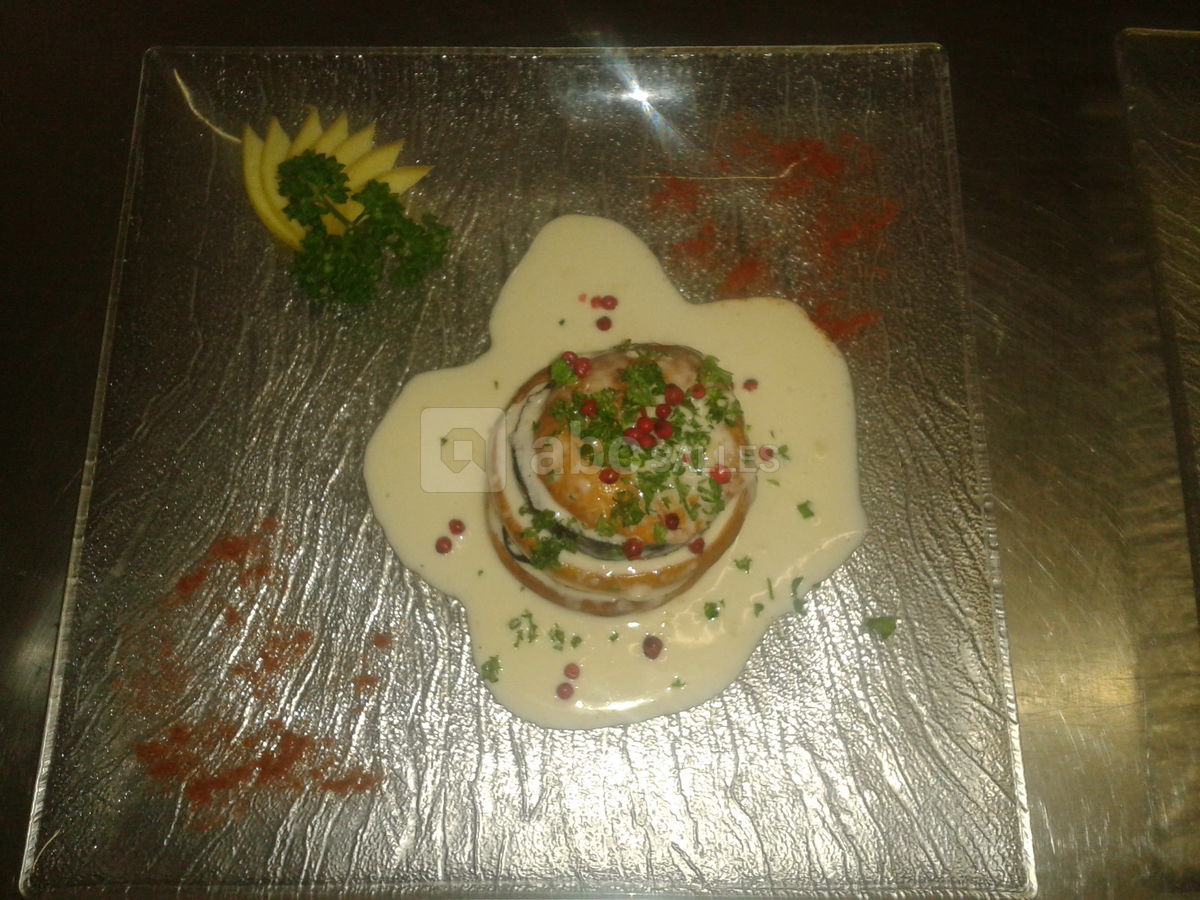 Millefeuille d'andouille sauce camembert