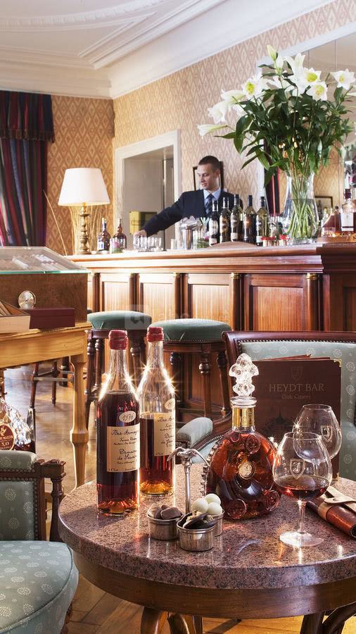 Le bar du château
