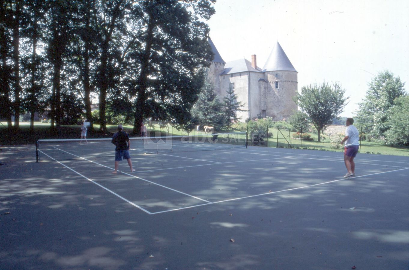 Terrain de tennis