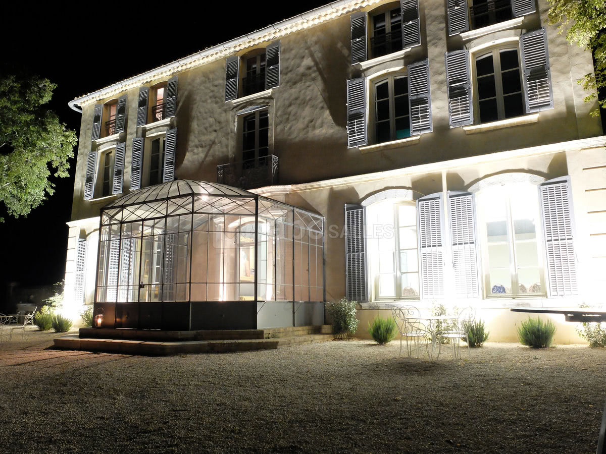 La bastide éclairée