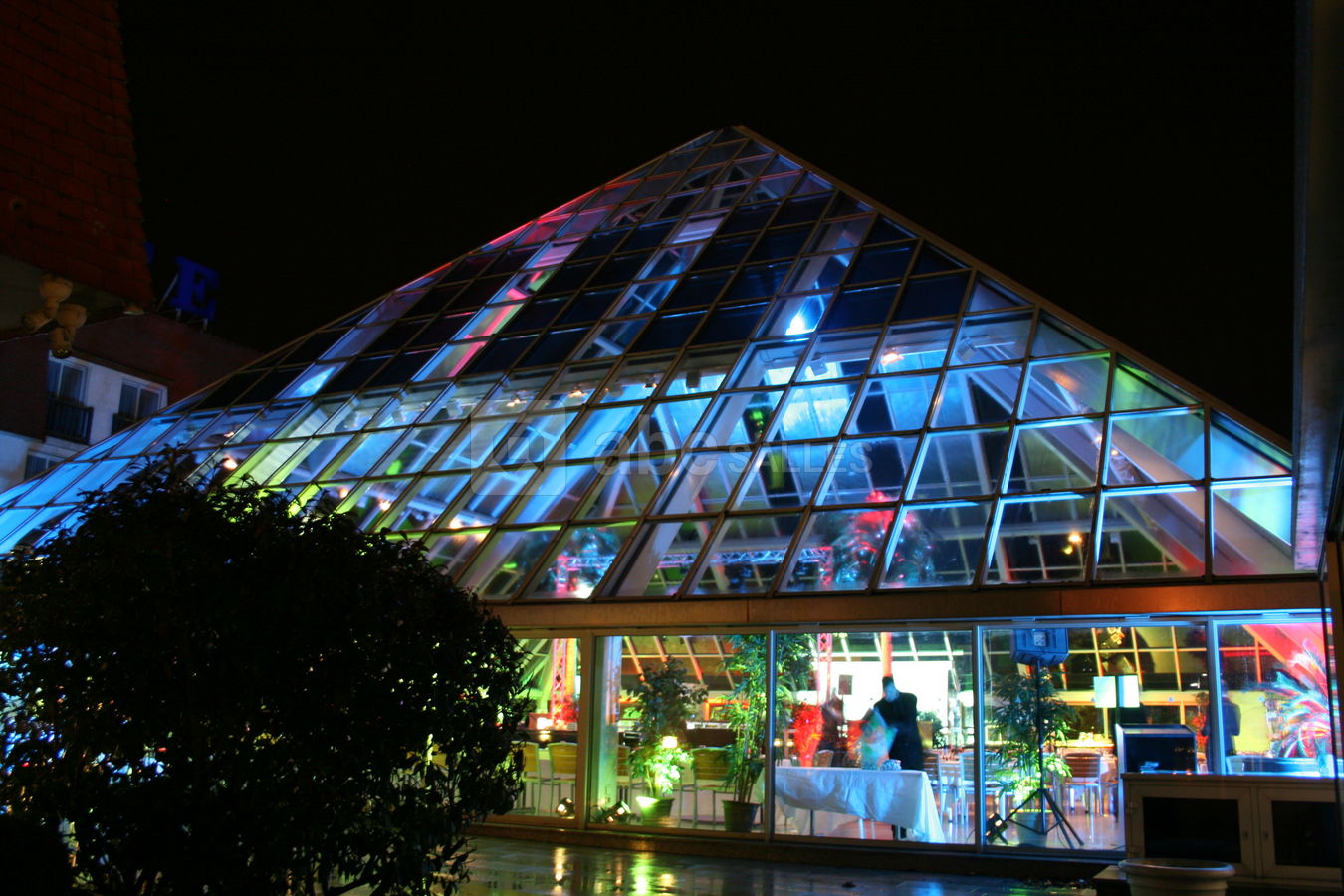 La pyramide - espace de réception