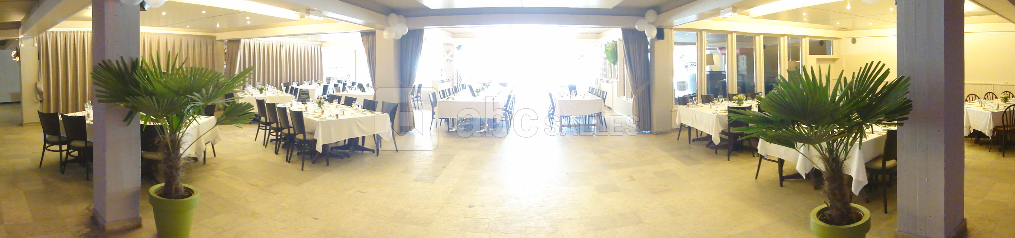 Panoramique de la salle