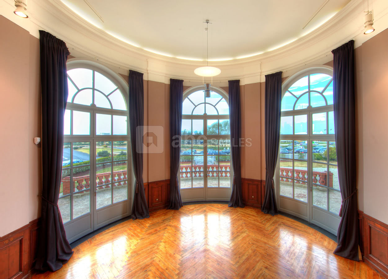 Salon la rotonde de la Villa le Cercle de Deauville