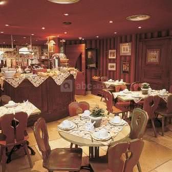 Salle petit-déjeuner