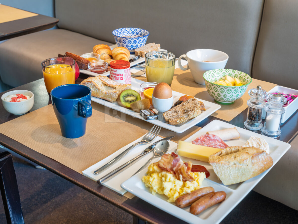 Petit-déjeuner buffet