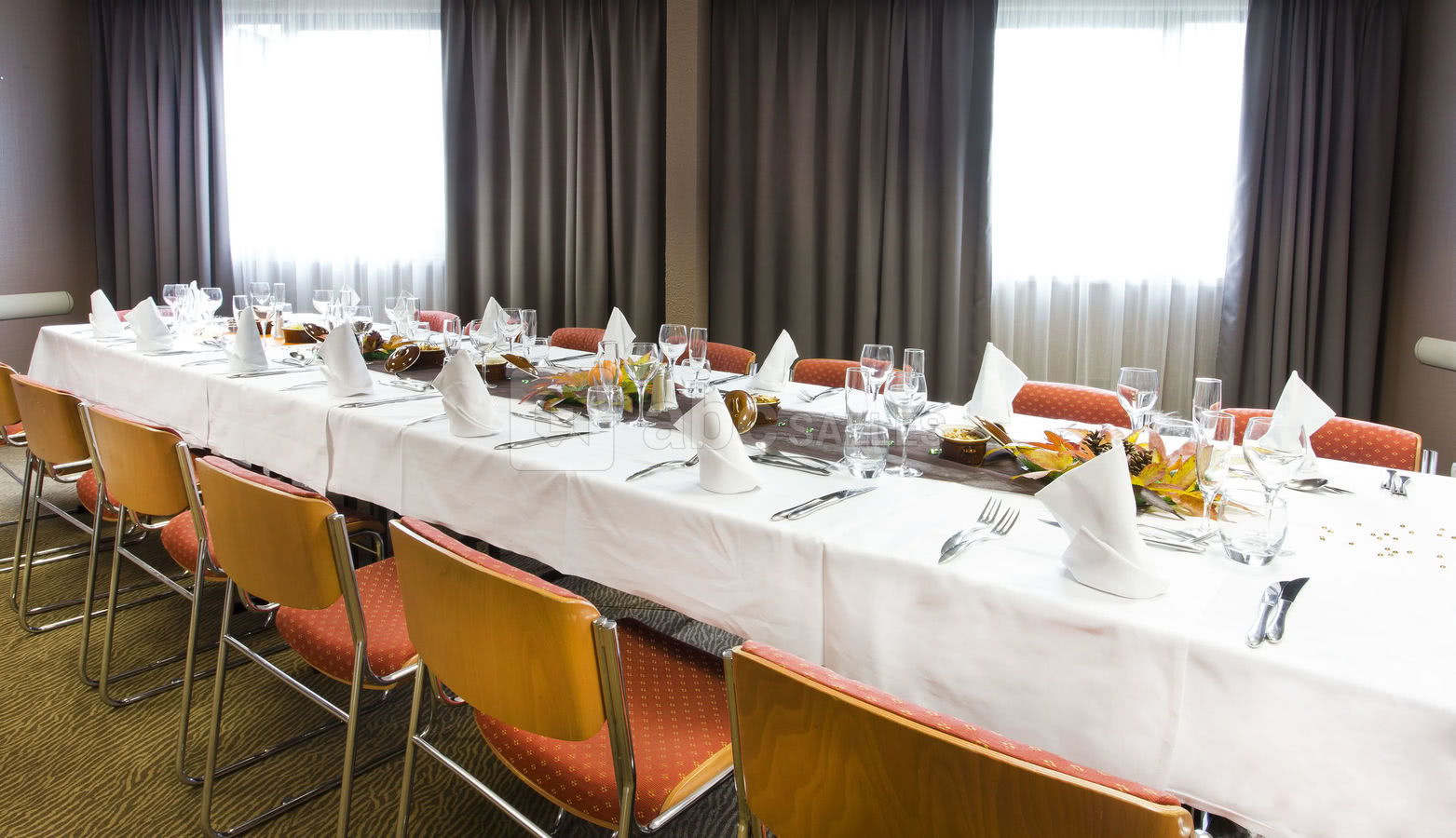 Salle 48 m²