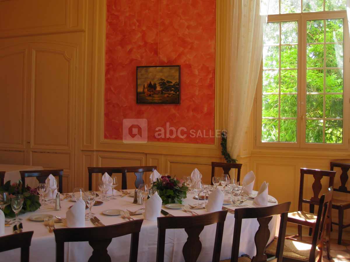 Salon pourpre