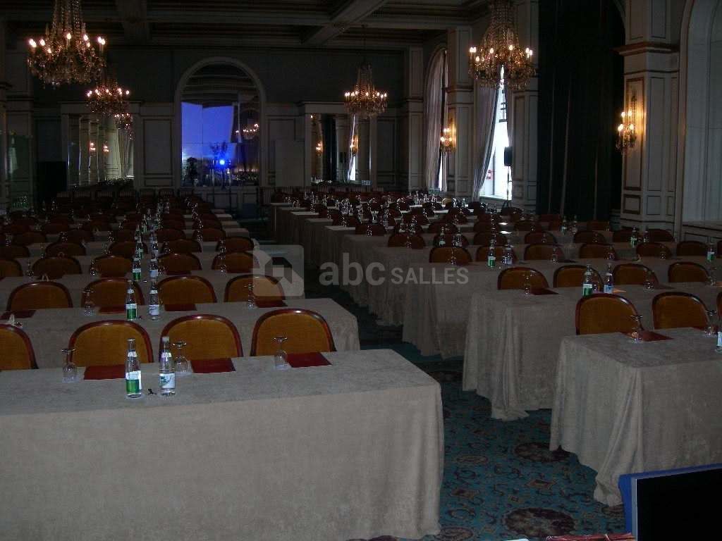 Le salon les ambassadeurs